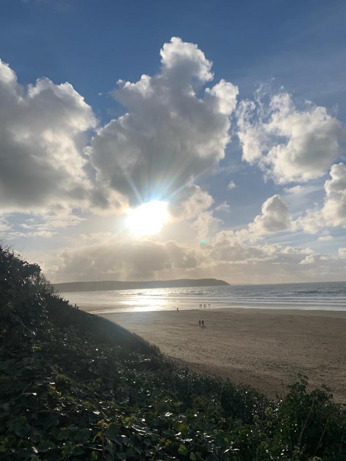 Byron - Luxury Self-Catering Coastal Apartment At The Heart Of Woolacombe With Heated Indoor Pool & Gym - 4 Minutes Walk To Beach! 6 Middlecombe Exterior photo
