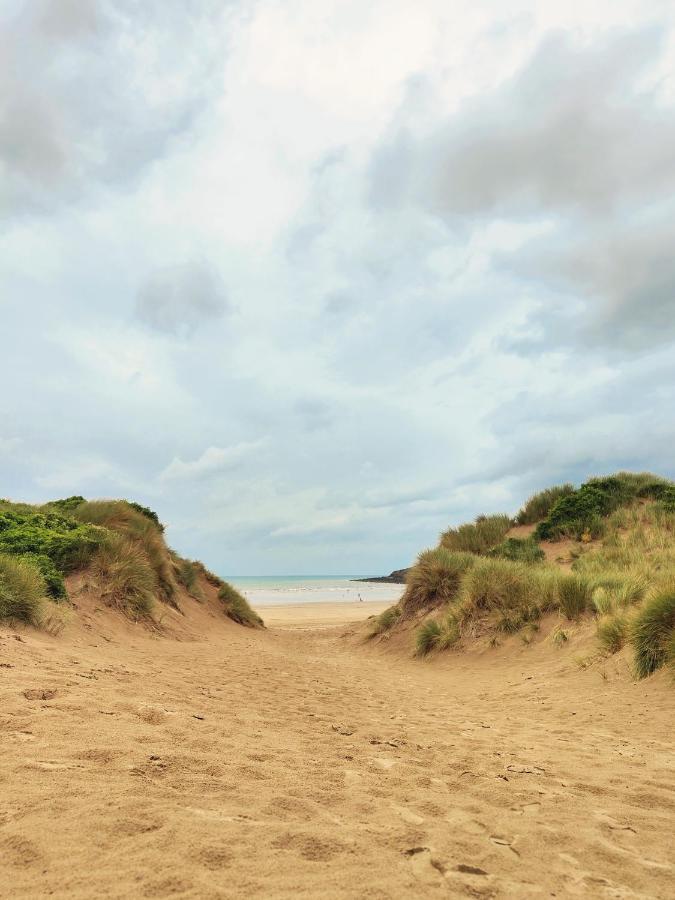 Byron - Luxury Self-Catering Coastal Apartment At The Heart Of Woolacombe With Heated Indoor Pool & Gym - 4 Minutes Walk To Beach! 6 Middlecombe Exterior photo