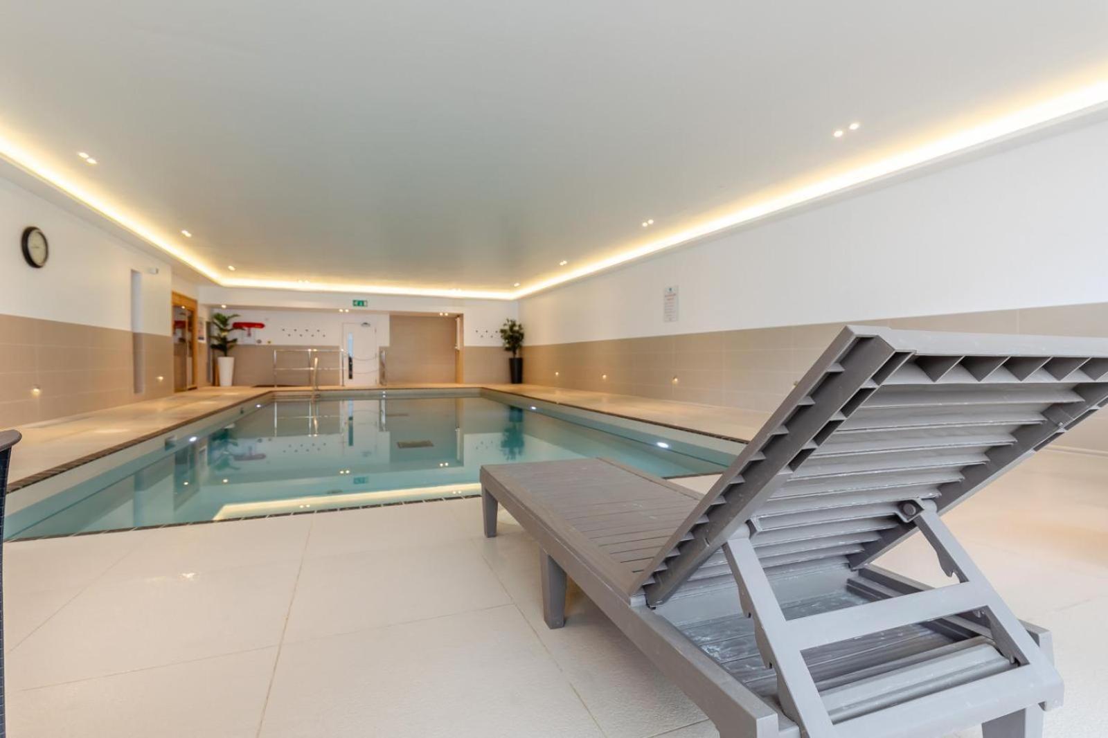 Byron - Luxury Self-Catering Coastal Apartment At The Heart Of Woolacombe With Heated Indoor Pool & Gym - 4 Minutes Walk To Beach! 6 Middlecombe Exterior photo